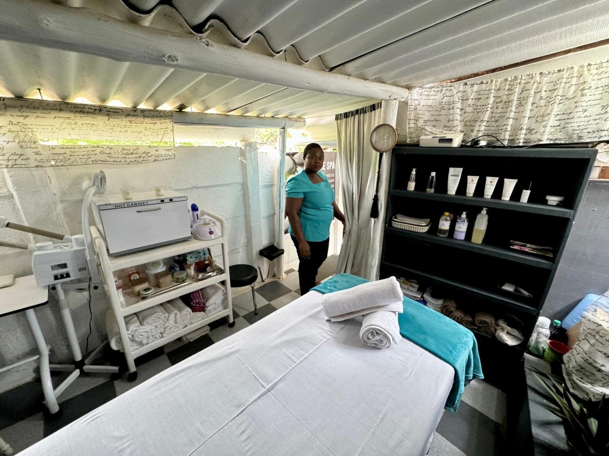Victoria Falls Backpackers Lodge- Camp Sites 외부 사진