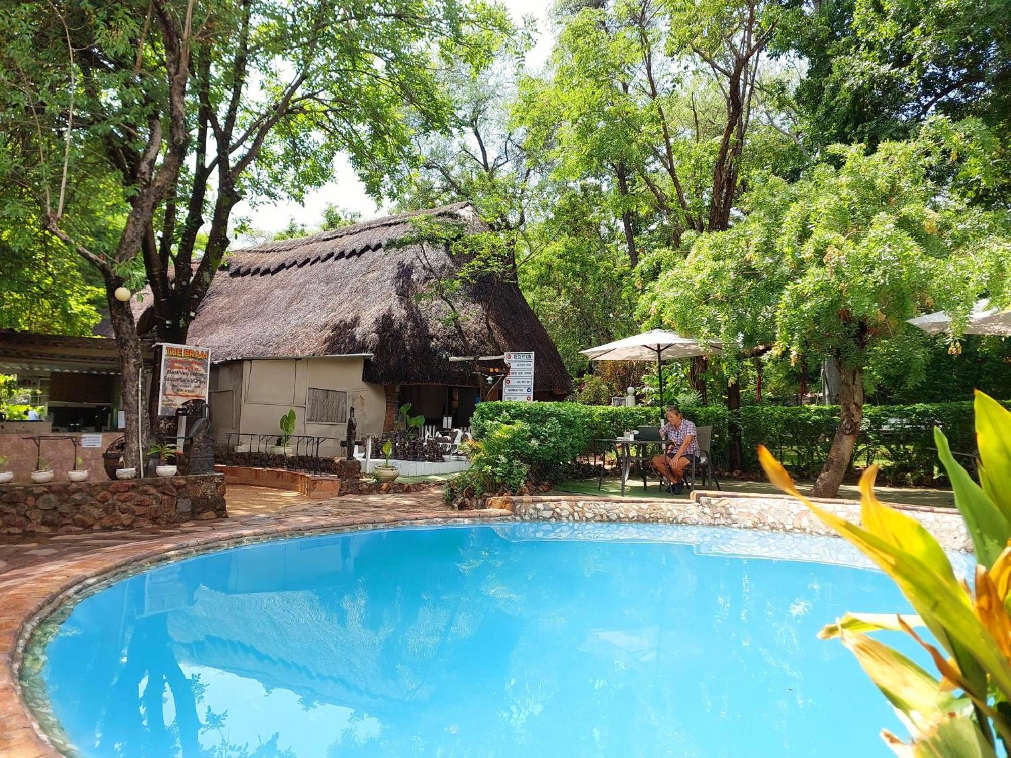 Victoria Falls Backpackers Lodge- Camp Sites 외부 사진