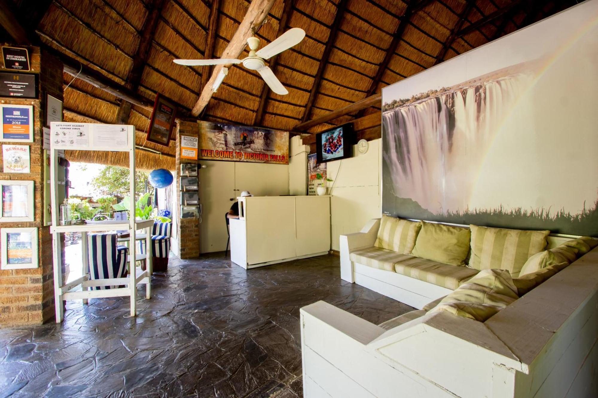 Victoria Falls Backpackers Lodge- Camp Sites 외부 사진